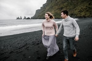 The Most Effective Method to Flirt with a Guy in 5 Easy Steps - First Date