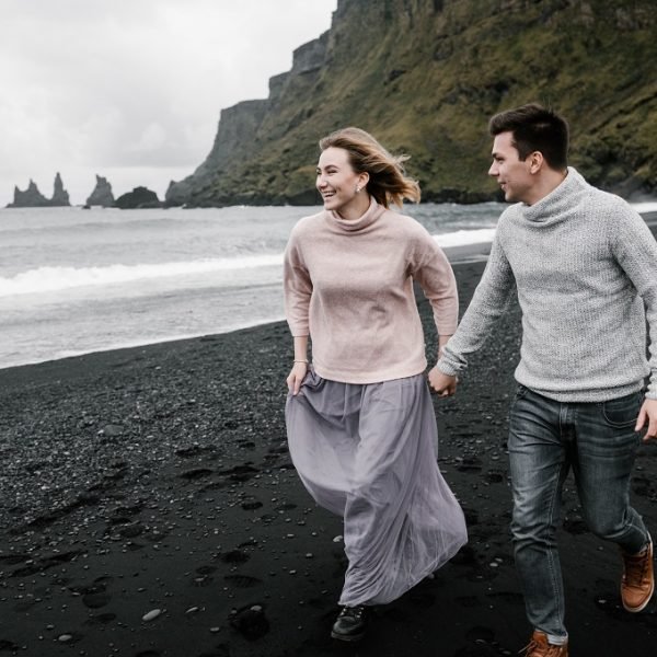 The Most Effective Method to Flirt with a Guy in 5 Easy Steps - First Date