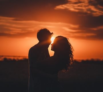 What your longest relationship learns about you. | MatchScams