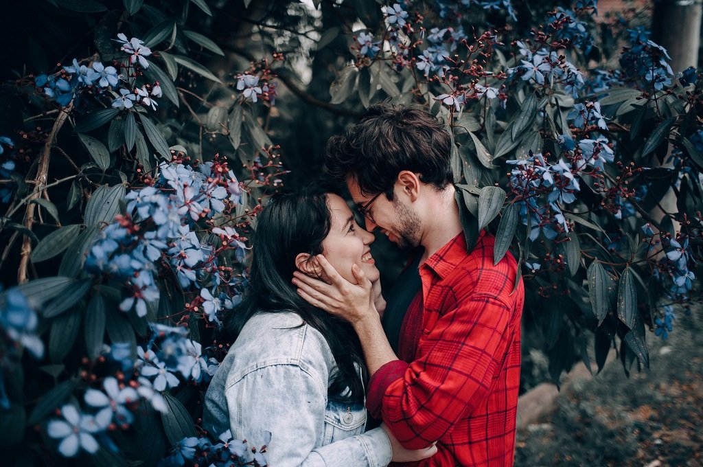 Things to Know Before Paying for Premium Dating Services