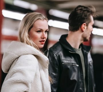 How to Avoid the Dating.com Scam | MatchScams 2023