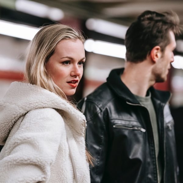 How to Avoid the Dating.com Scam | MatchScams 2023