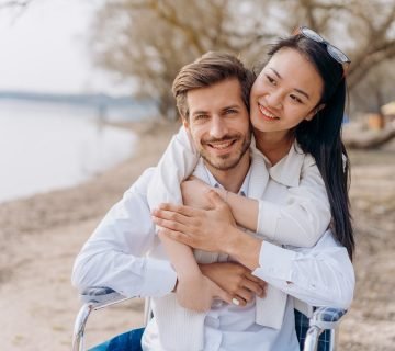 Top 10 Female Flaws That Men Love | Match Scams